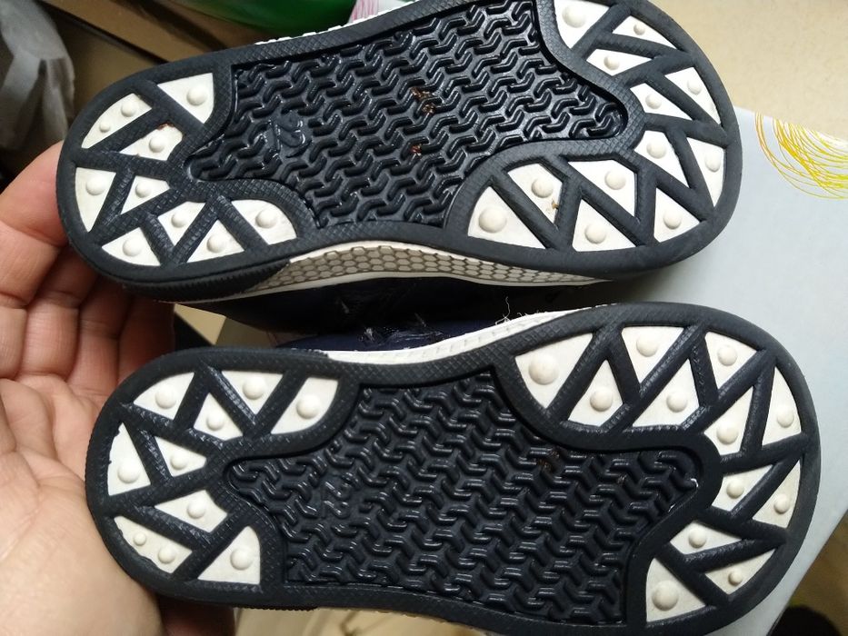 Обувки 22 номер 15см ортопедична стелка като нови