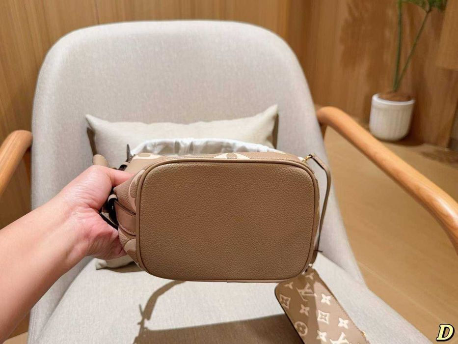 Geanta de mana dama Louis Vuitton 260370