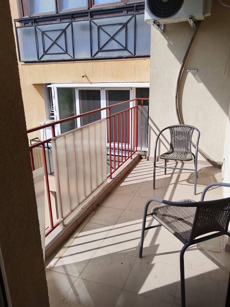 Продава се Тристаен апартамент в Перник, Стара Тева - 85 кв.м за 1624 €/кв.м - Снимка #3