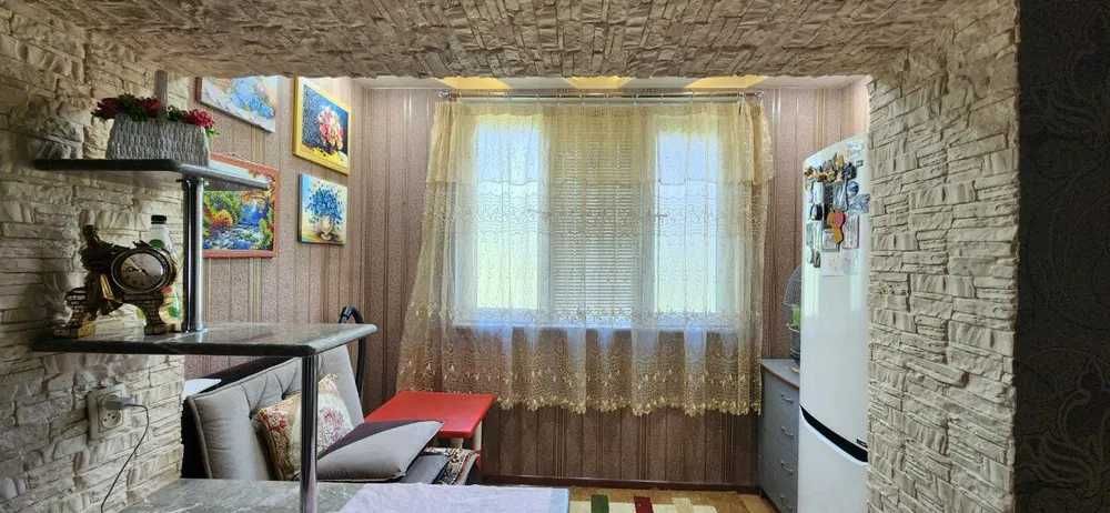 Дубовая СРОЧНО Продается 2-комнатная по хорошей цене! Дустлик Метро!
