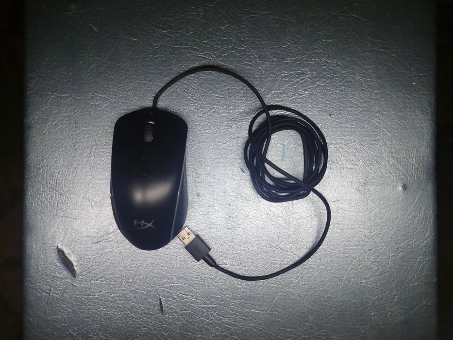 HyperX мышка простая