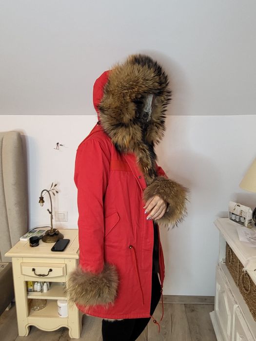 Geaca haina rosie blana naturala