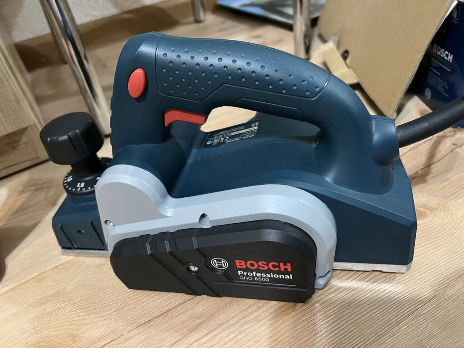 Электрорубанок BOSH 6500