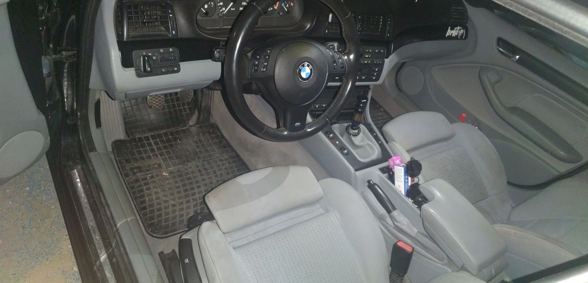 Продава се BMW 320I