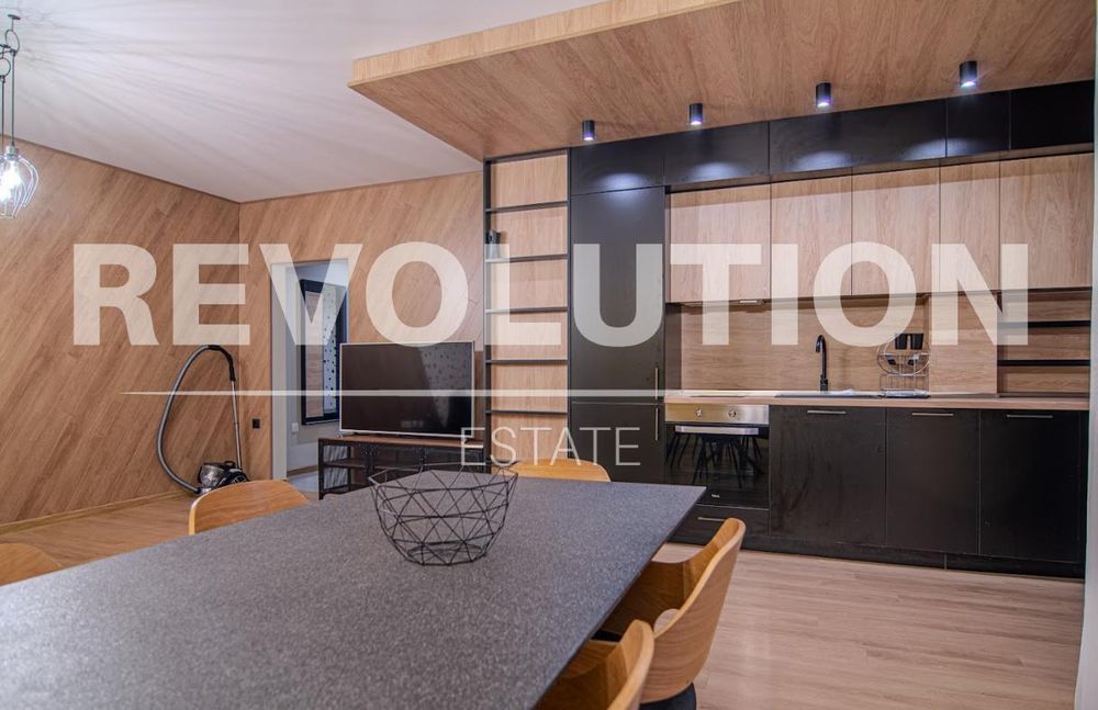 Дава се под наем Двустаен апартамент в Пловдив, Христо Смирненски - 90 кв.м за 550 € - Снимка #3