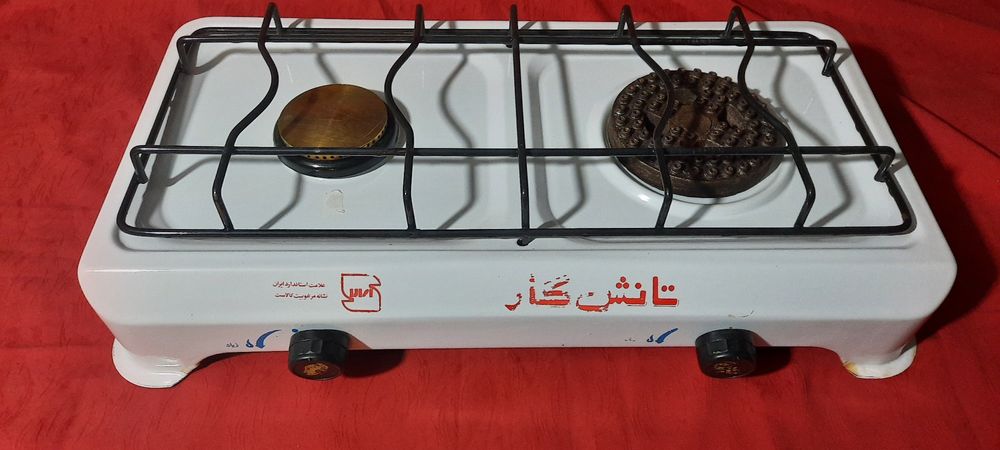 Продаётся настольная газовая плита.
