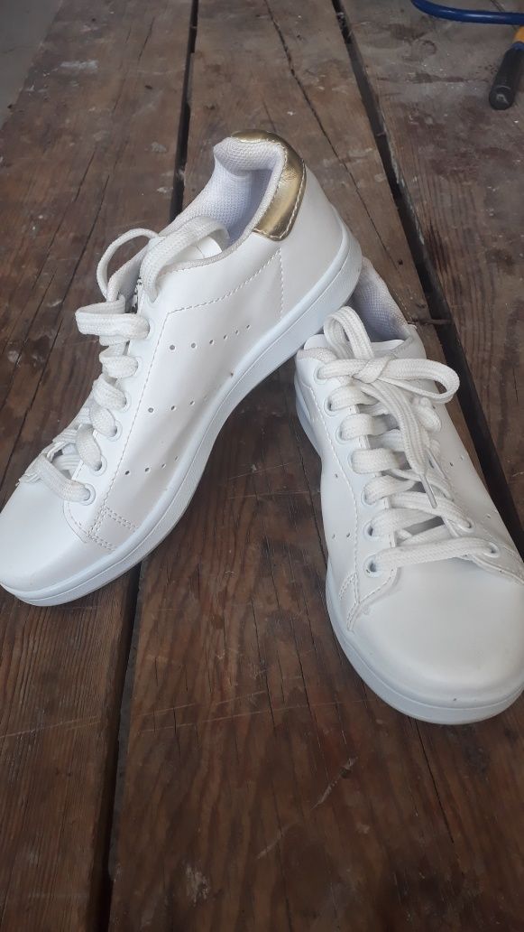 Adidas krasofka 37