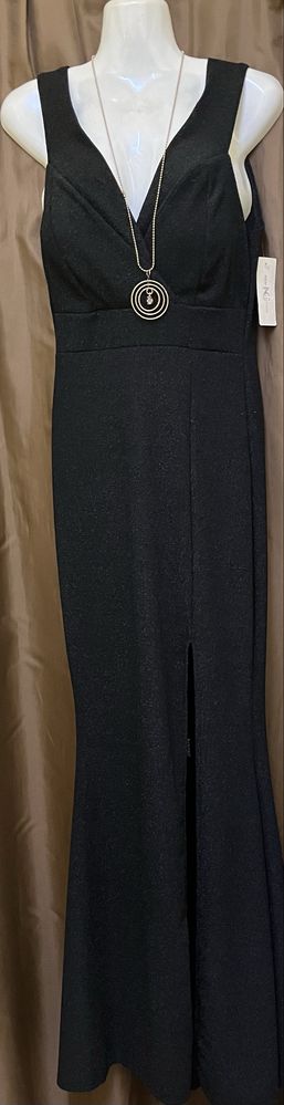 Rochie neagra tip sirena crapatura in fata M-L