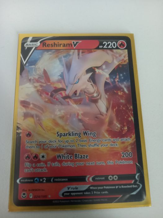 Pokemon Bundle V si Vmax