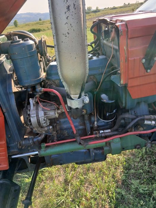 Vand tractor UTB 530