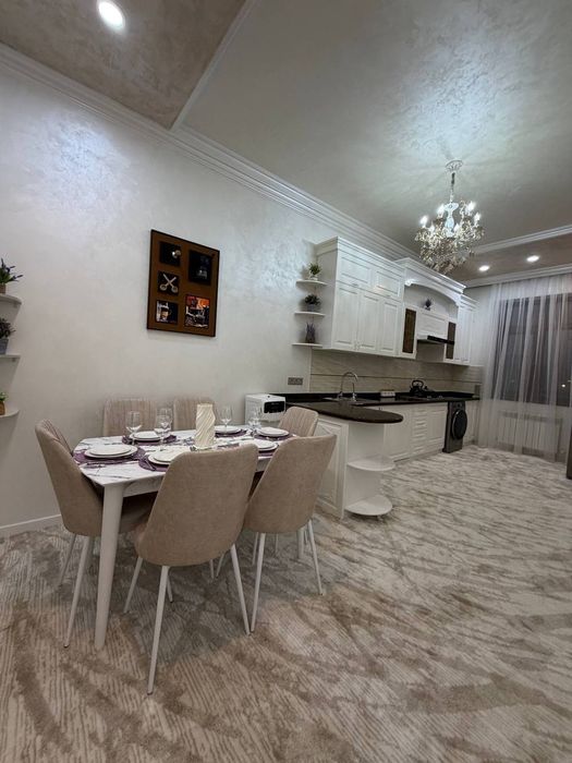 Квартира продается 3/7/8 на Дружба Народов