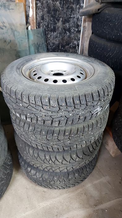 Продам шины 4 шт