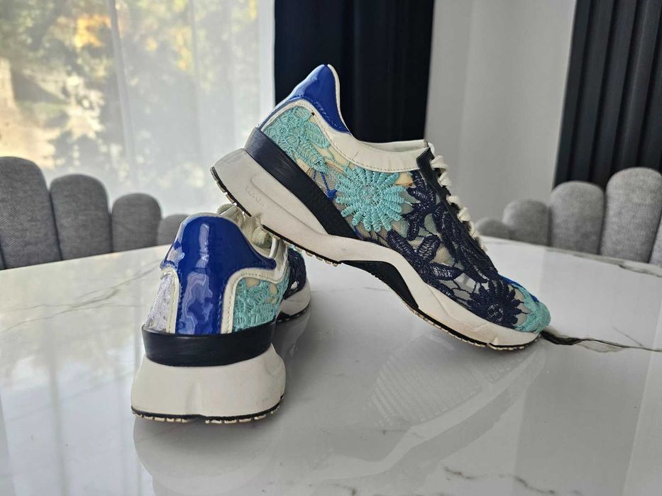 Маратонки Casadei 38 номер