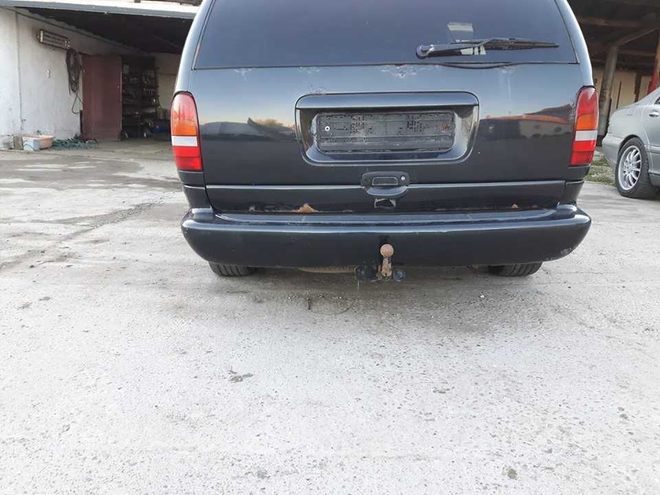 само на части Chrysler Grand Voyager 2,4 / 3,3 / 3,8