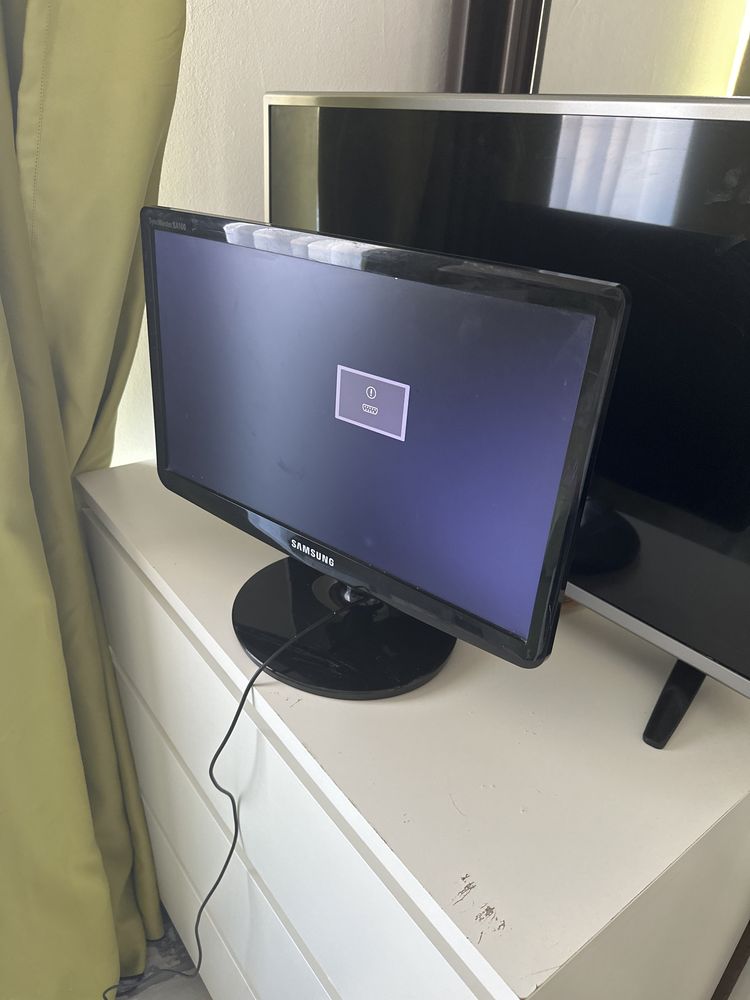 Vand monitor samsung sa100 21,5 inch 5ms