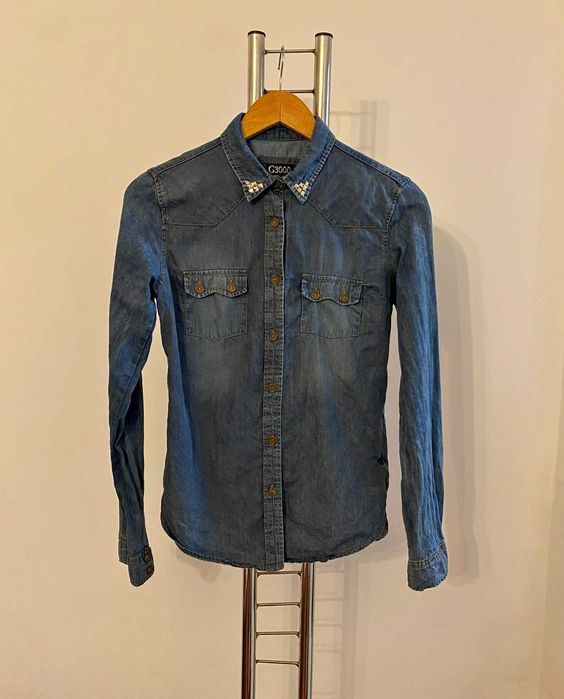 Camasa blugi cu tinte aplicate pe guler