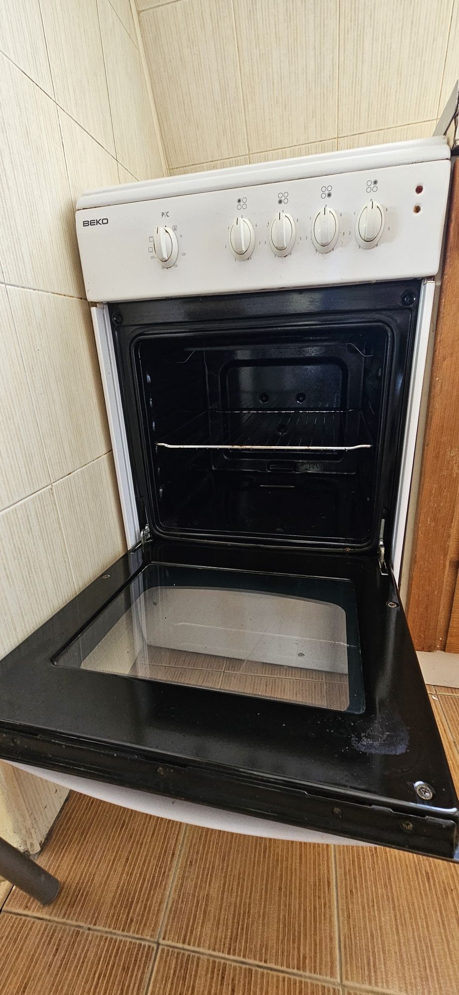 Печка с фурна Beko 50см