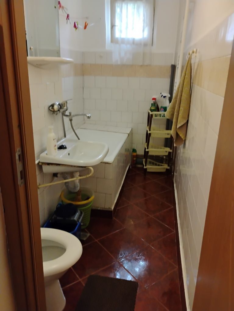 Închiriez apartament mobilat și utila cu ,2 camere,Găvana 2