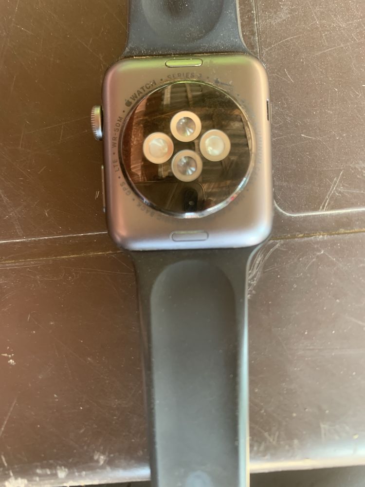 İphone xs şi apple watch seria 3 nike