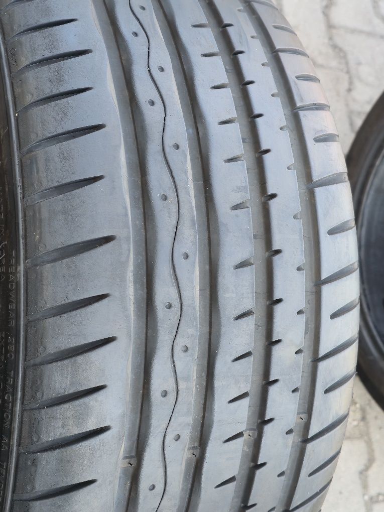235 30 20 Hankook