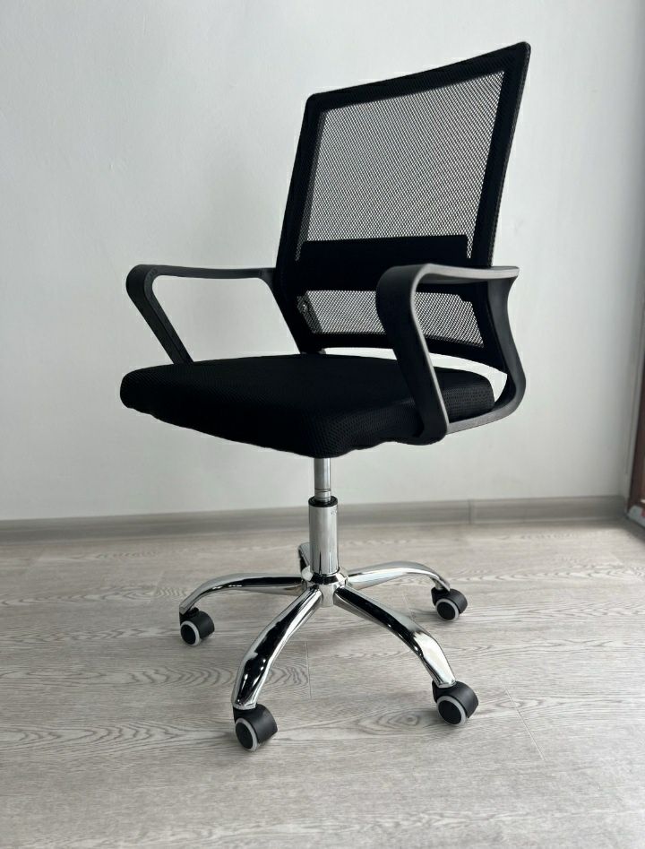 Ofis uchun kreslo