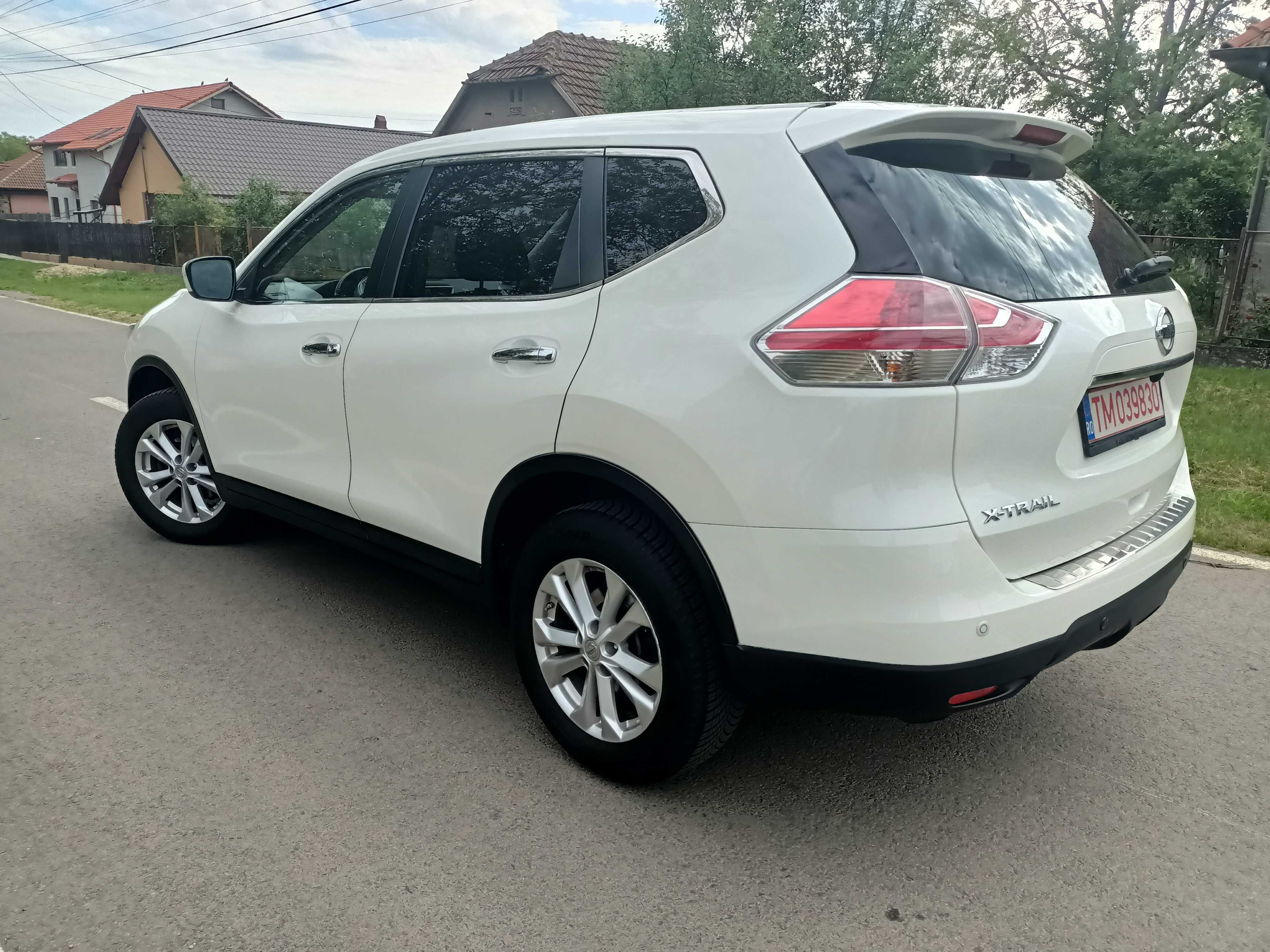 Nissan X-Trail-2015-Panoramic-Navi-Camera-151000 km-1.6 131 Cp