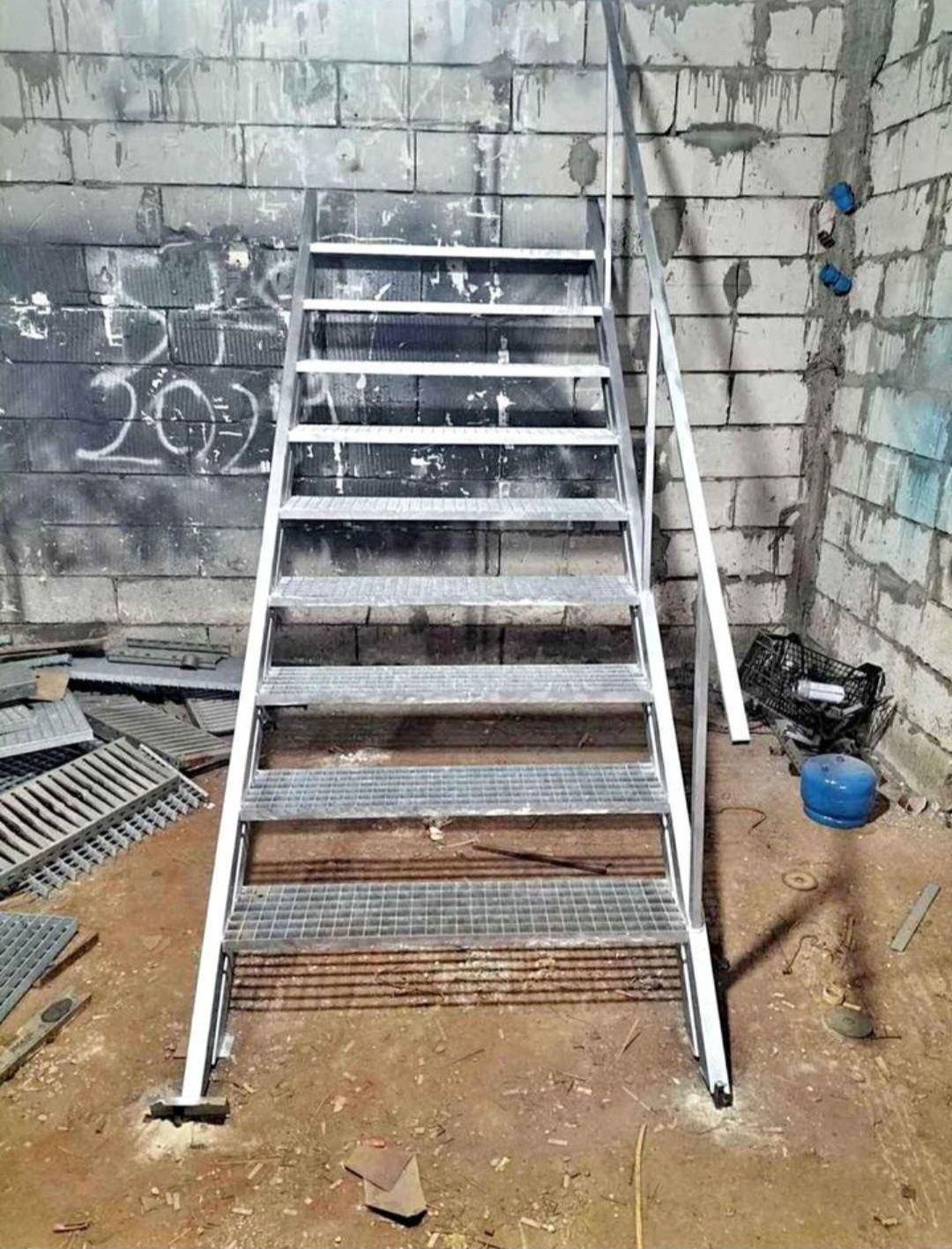 Scări metalice galvanizate