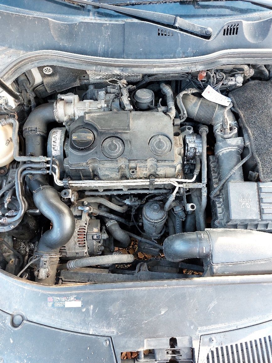Vând motor Volkswagen Passat 1.9 cod motor BLS