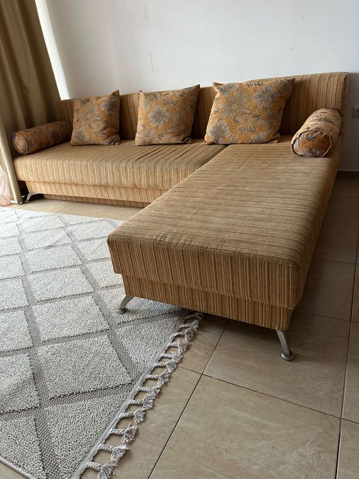 Разтегателен диван