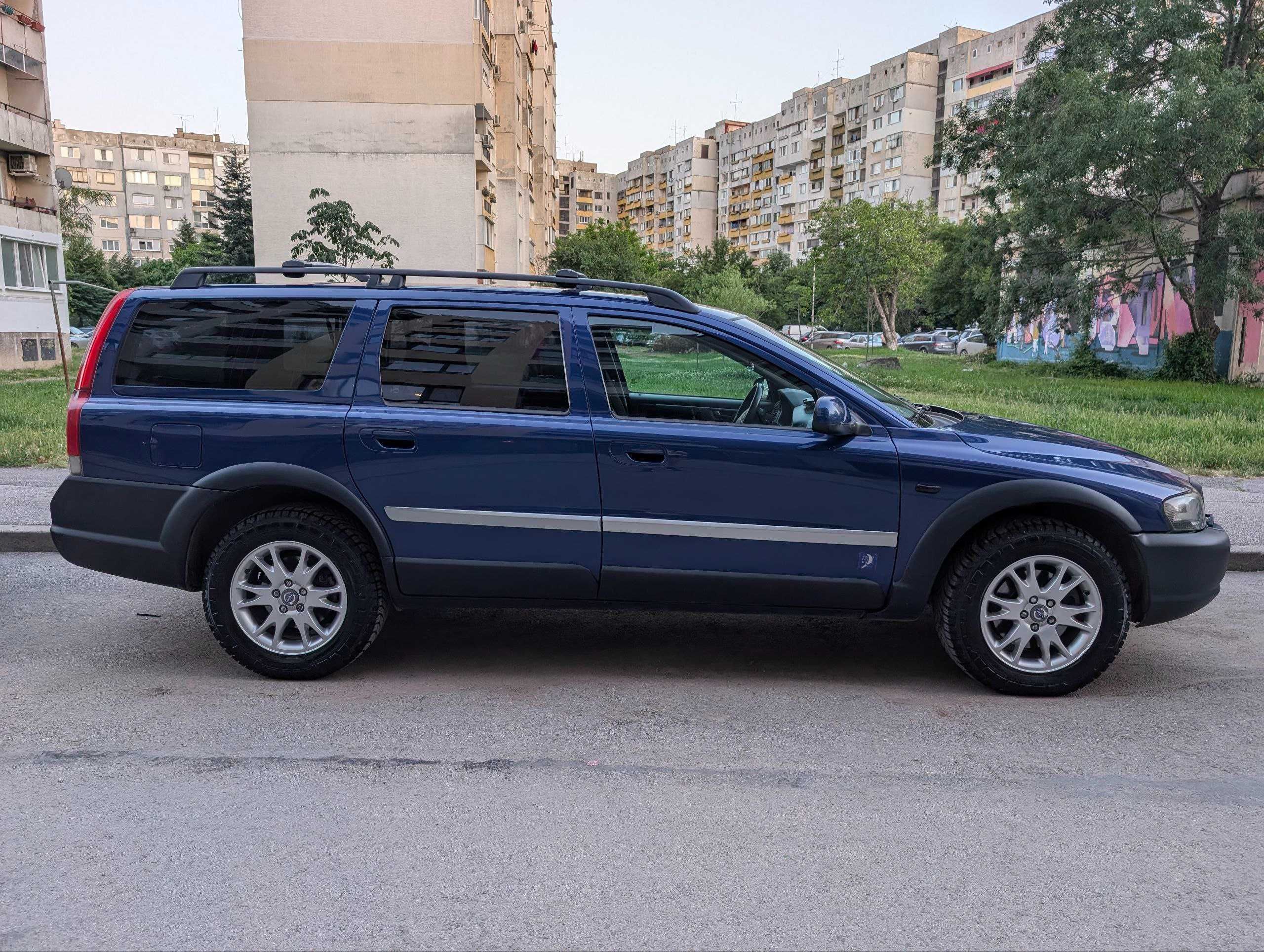 Volvo XC70 / Ocean race / 2.4T / автоматик / Газ-Бензин