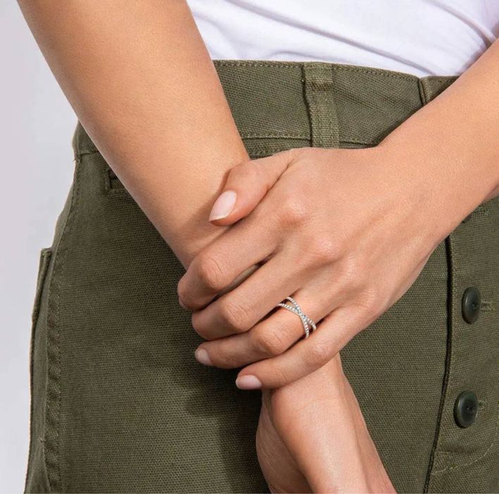 Inel X Cross cu moissanite 0,4 CT