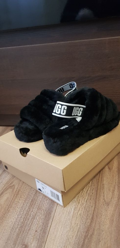 Sandale UGG măr.36