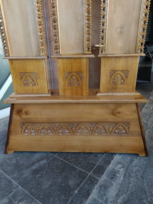 Cruce pentru altar sculptata manual
