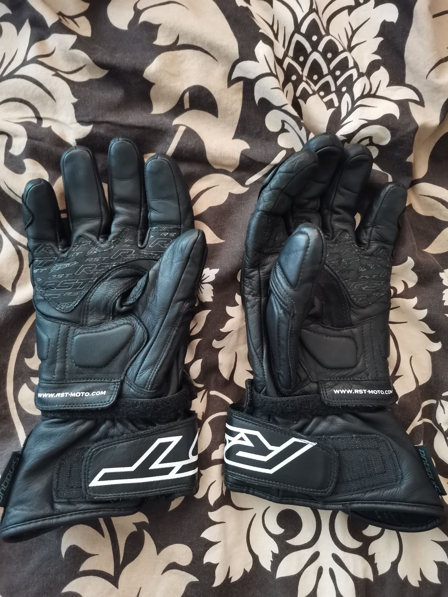 Кожени Ръкавици за мотор RST Blade Carbon, 2 вида