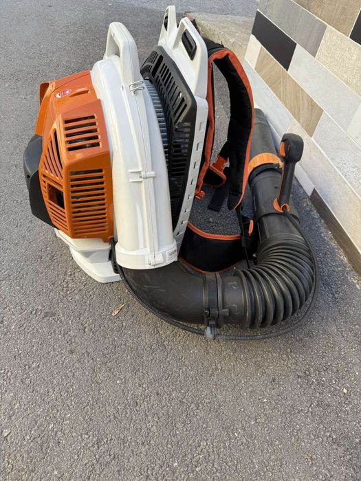 Бензинова метла STIHL BR 800 C