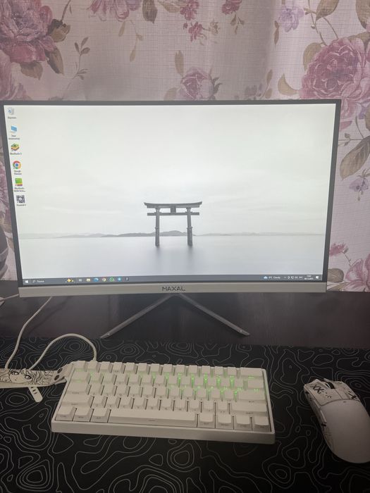 Продам монитор Maxal