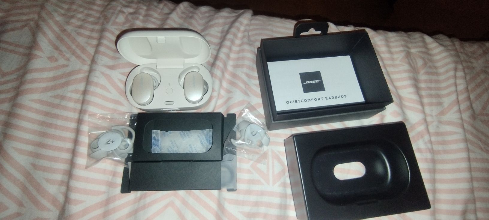 Слушалки BOSE quetconfort earbuds