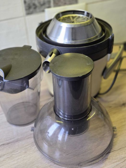 Storcator de fructe si legume Philips Viva Collection
