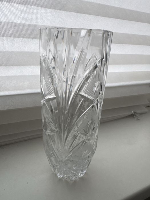 Вазы хрустальные каждая по 5000