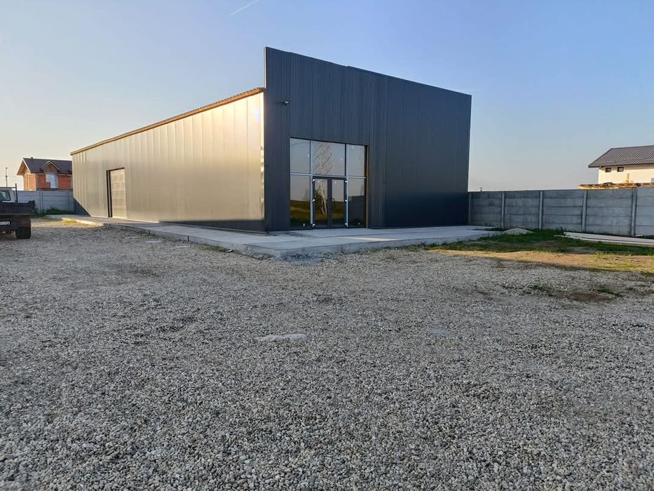 Confectionam hale metalice cu design personalizat după proiectul tău.