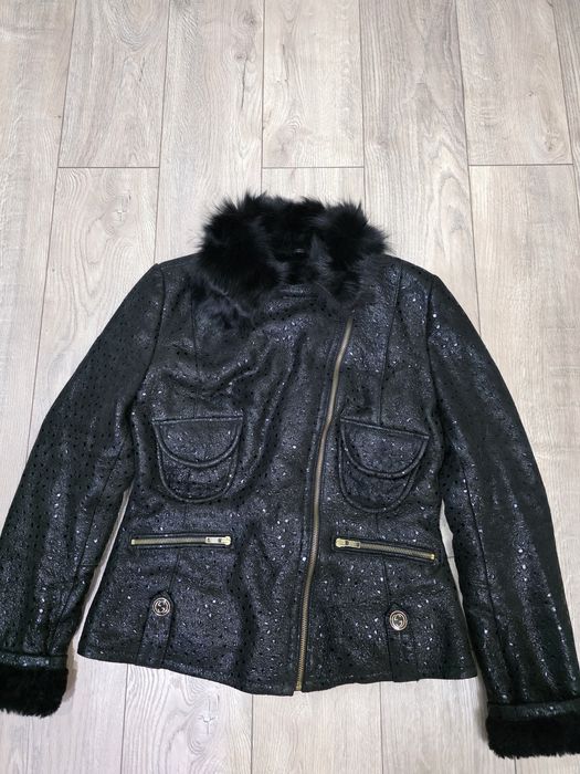 Продам зимнюю кожаную женскую куртку размер M 42-44