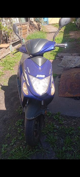 Продам скутер Honda 2013 год