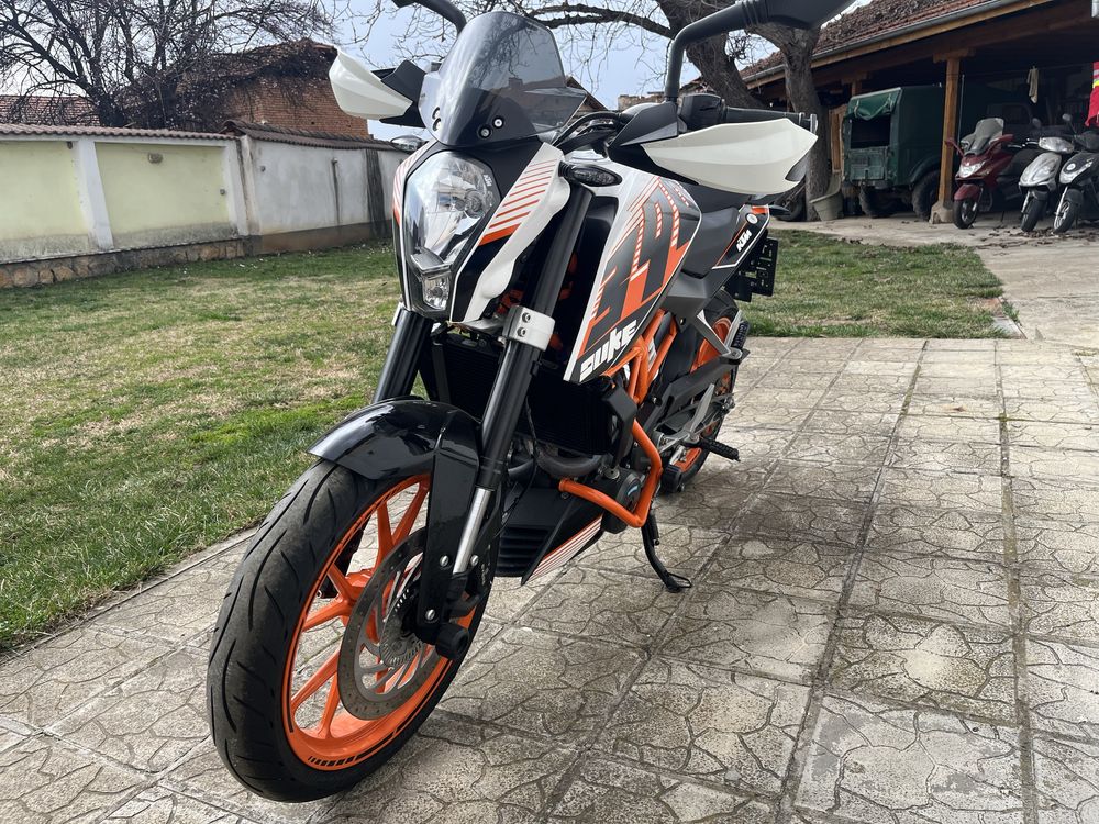KYM DUKE 390cc 4tempi
