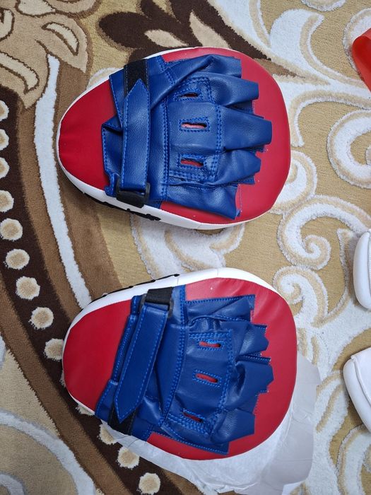 Новые Лапы - перчатки , новый зеленый пояс карате