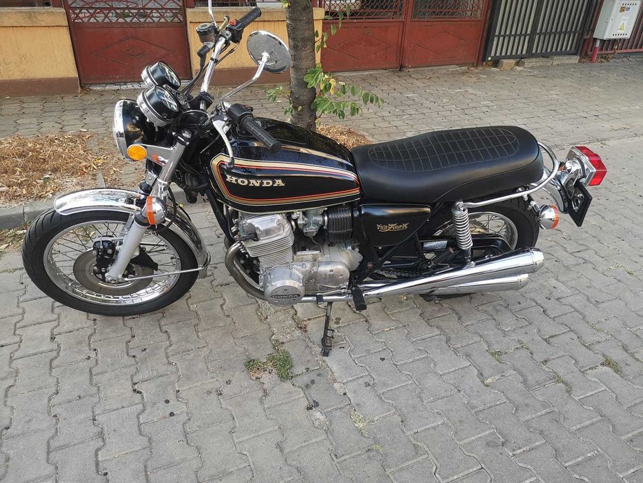 Honda CB750 FOUR 1977