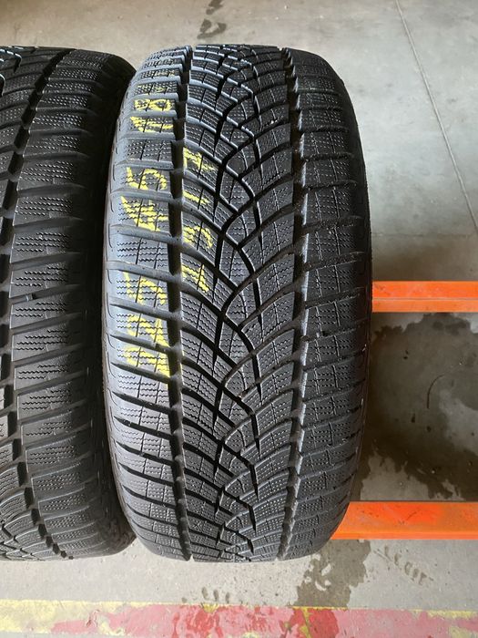 Anvelope iarna 225/45/18 Goodyear Ultra Grip Performance 225 45 18 R18