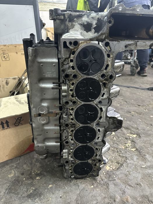 Двигател BMW e60 235 коня