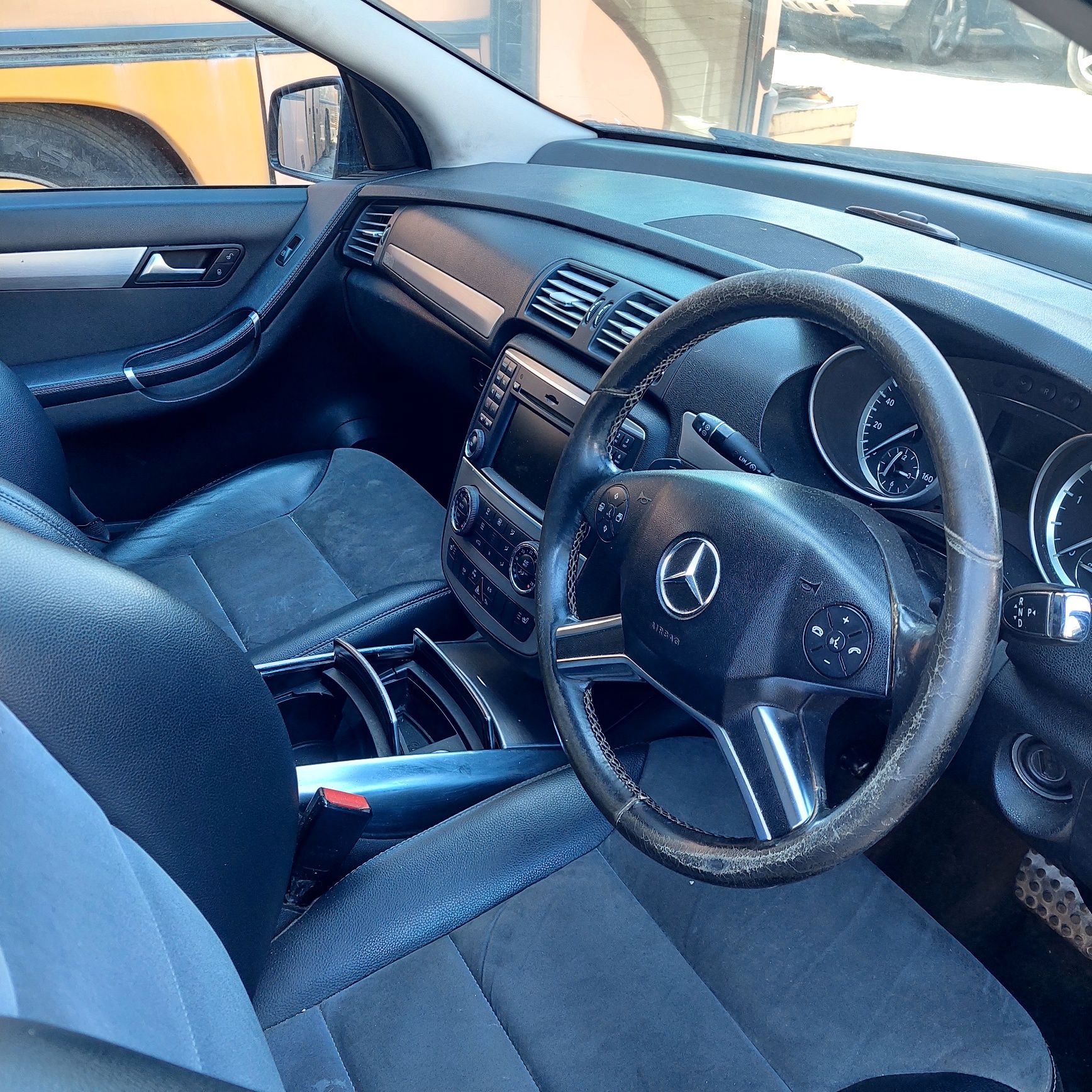 W251 На части Мерцедес Ер класа Mercedes R class facelift