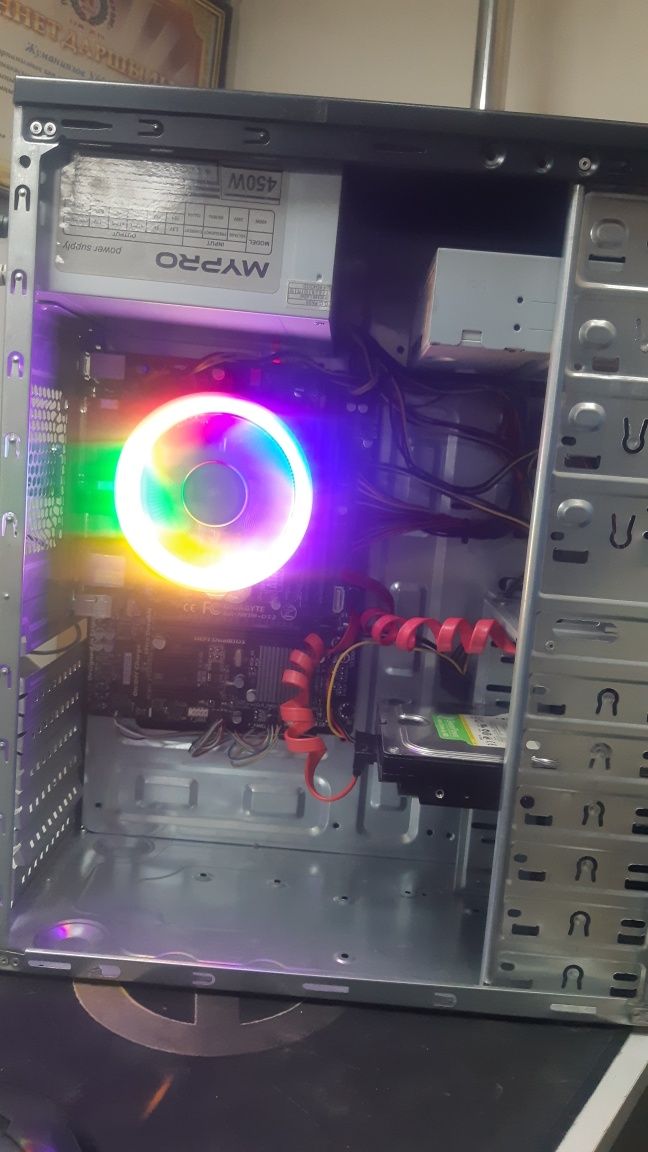 Компьютер сатылады состоение зор Н81 Gigabyt плата