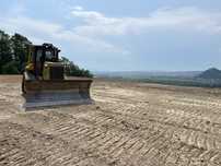 Inchiriem Buldozer, miniexcavatoare , cilindri compactori,